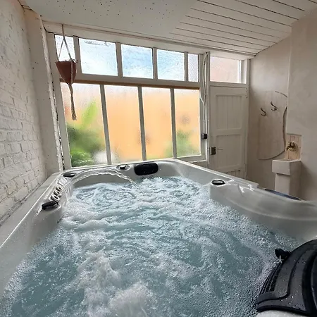 아파트 Le Douze - Privee, Jacuzzi Et Terrasse Wervicq-Sud