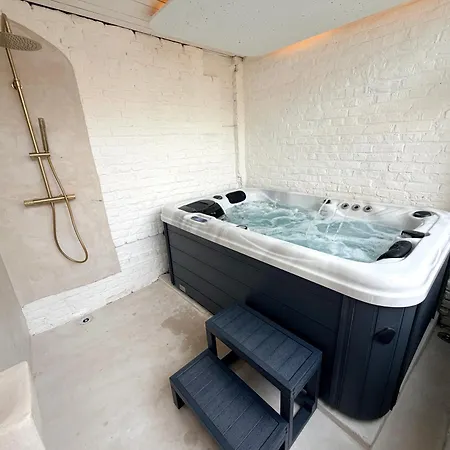 Le Douze - Privee, Jacuzzi Et Terrasse * Wervicq-Sud